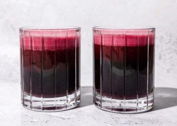 Blender Raw Beet + Fresh Ginger Juice
