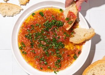 Olive Oil, Fresh Garlic + Tomato Bread Dip